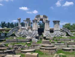 Yuanmingyuan_Ruins_of_Dashuifa_20120715